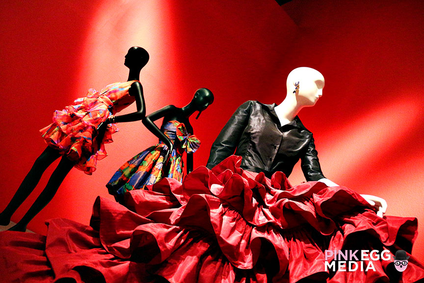 Oscar de la Renta: The Retrospective